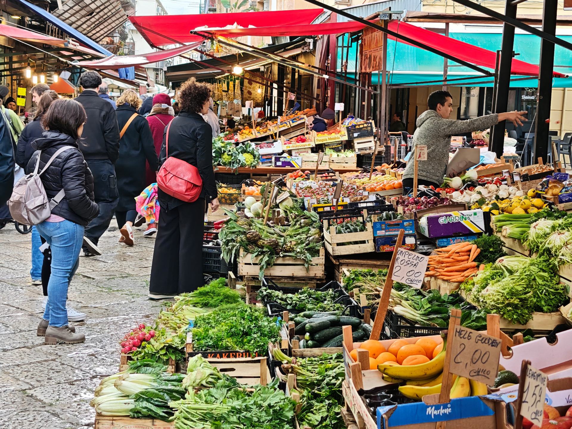 Fruit market and local products